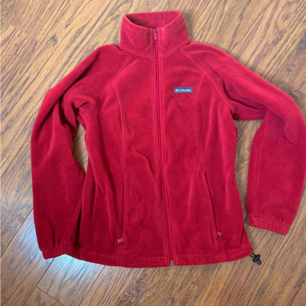 EUC Red Columbia Fleece Jacket - womens